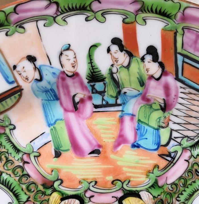 民国晚期广彩人物纹中盘一对包真包老图7