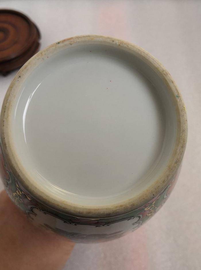 民国晚期广彩人物双耳瓶高30公分全品图7