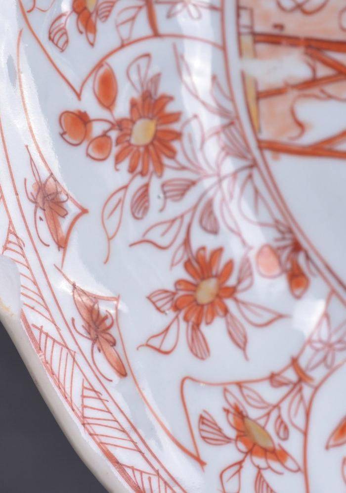 康熙 压花 矾红描金西厢记 图盘一对图8