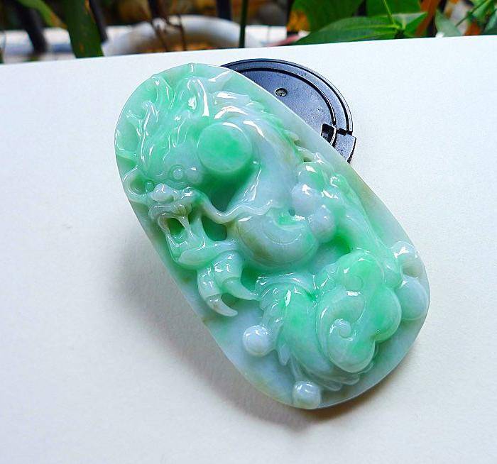 自然光实拍!天然A货好种绿龙牌图3
