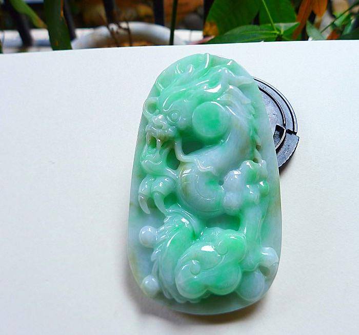 自然光实拍!天然A货好种绿龙牌图6