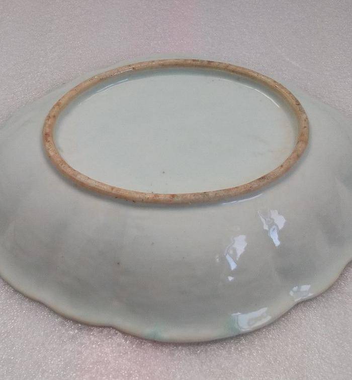 清晚期广彩精品开窗海棠型盘图6
