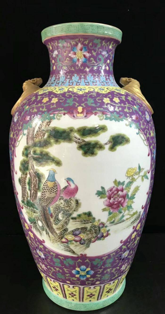 本金珐琅彩开窗花开富贵蝙蝠耳瓶一对图2