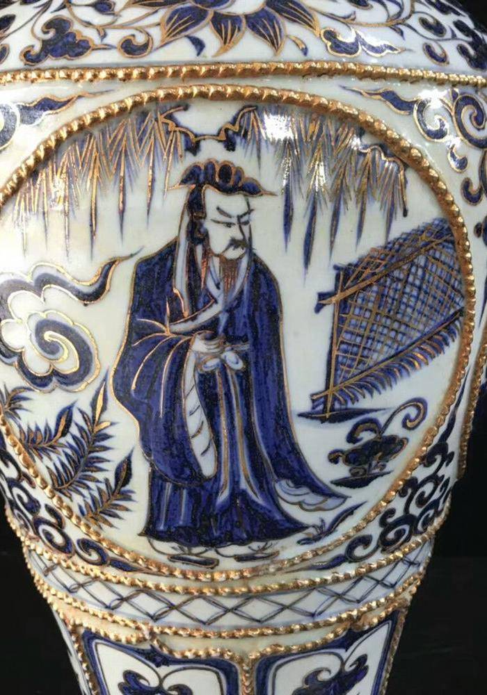 元 代青花鎏金开光人物故事纹梅瓶图3