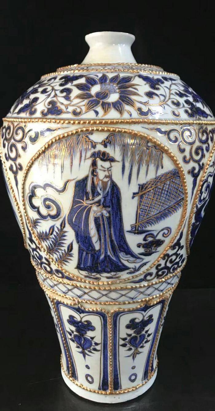 元 代青花鎏金开光人物故事纹梅瓶图6