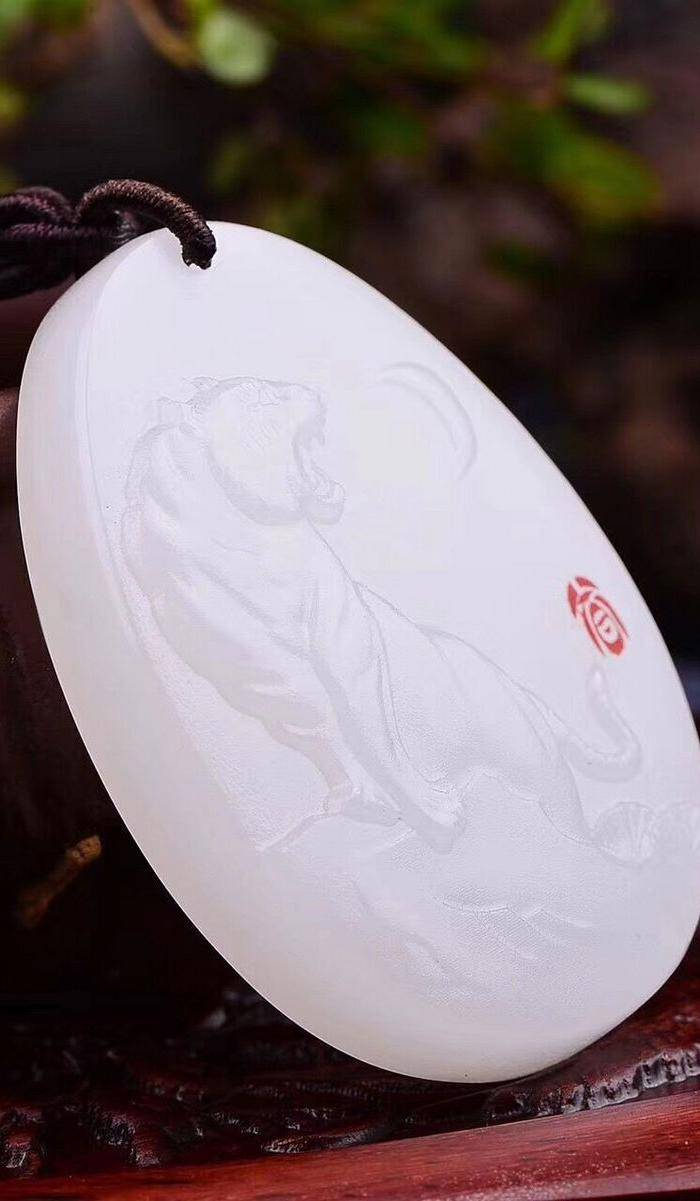 大美货白玉雕刻老虎图5
