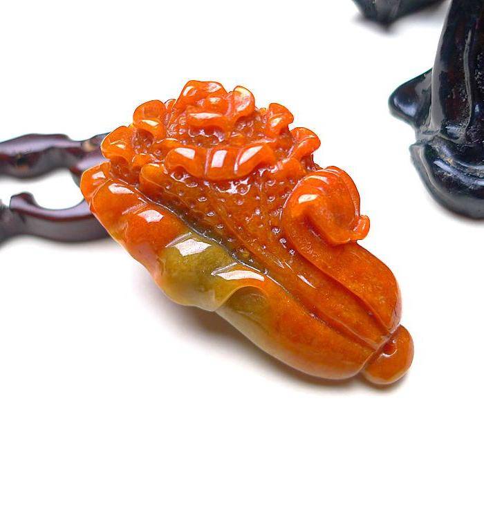 自然光实拍!天然A货翡翠红翡翠白菜图5