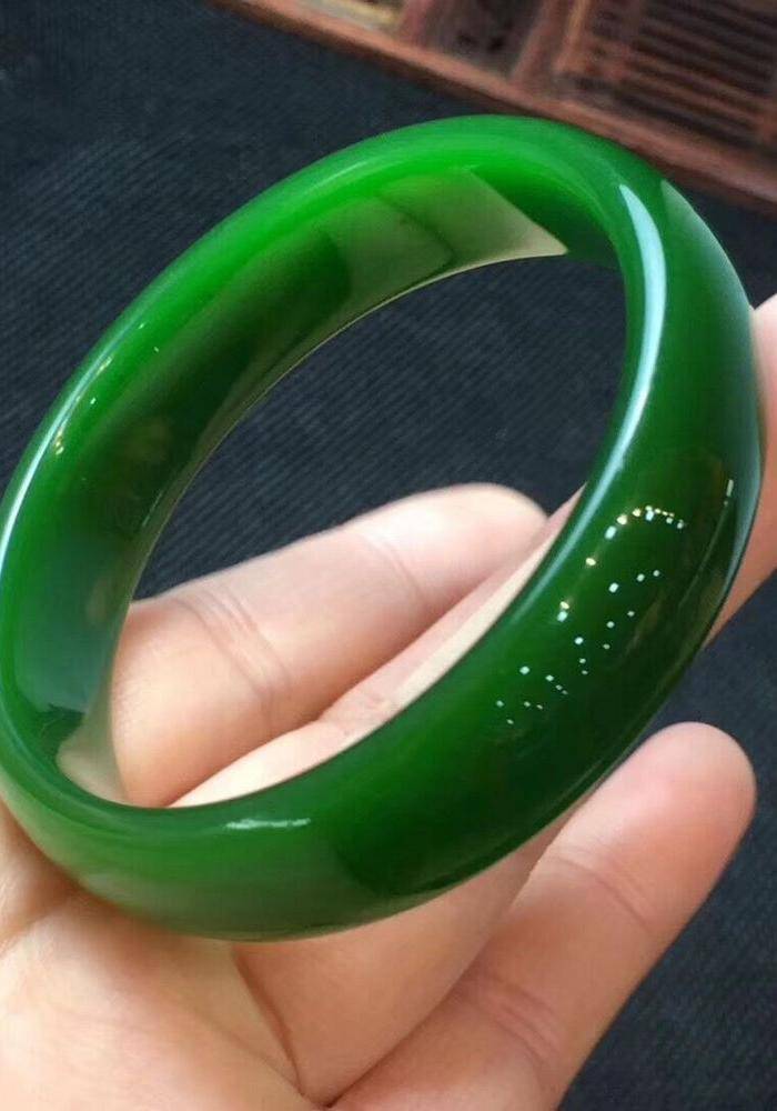 天然碧玉手镯图7