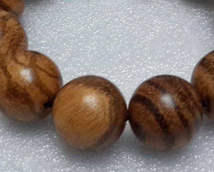 越南花奇楠沉香佛珠手串18MM图9