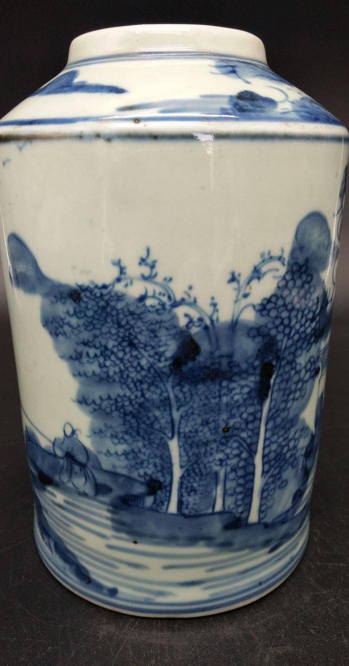 清晚期青花罐图2