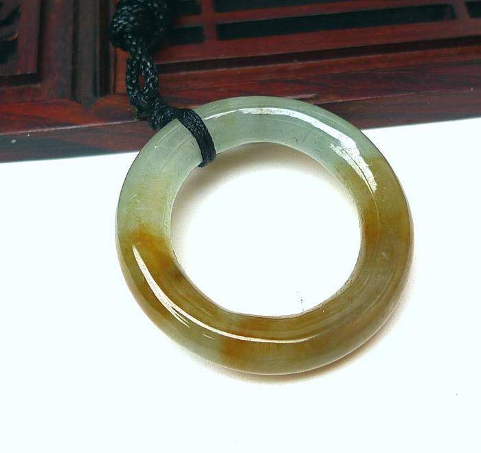 金牌 冰润带翡平安环吊坠图2