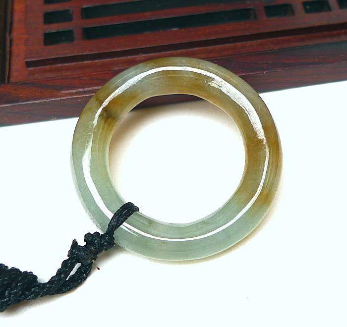 金牌 冰润带翡平安环吊坠图8