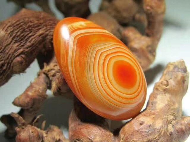 精品 色肉俱佳 天然 环宇纹 天眼 玛瑙 吊坠 色艳