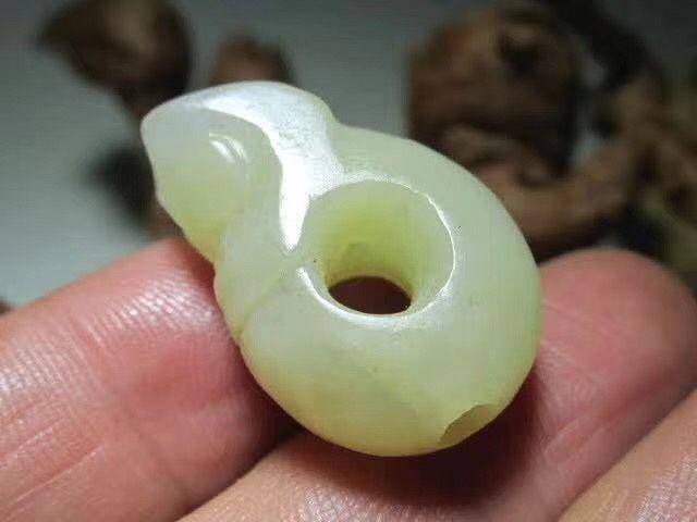 开门到代 清 早期 和田玉 枣红皮 籽料 龙护主 挂坠 玉质细腻 手感图5