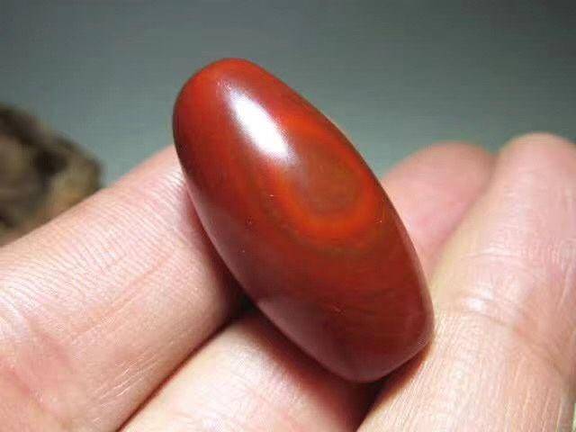 色肉俱佳 天然玛瑙 天然佛眼 背 精美观音大士佛背光 整体朱砂红图7