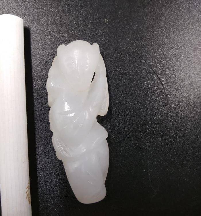 清代白玉 持莲童子图8