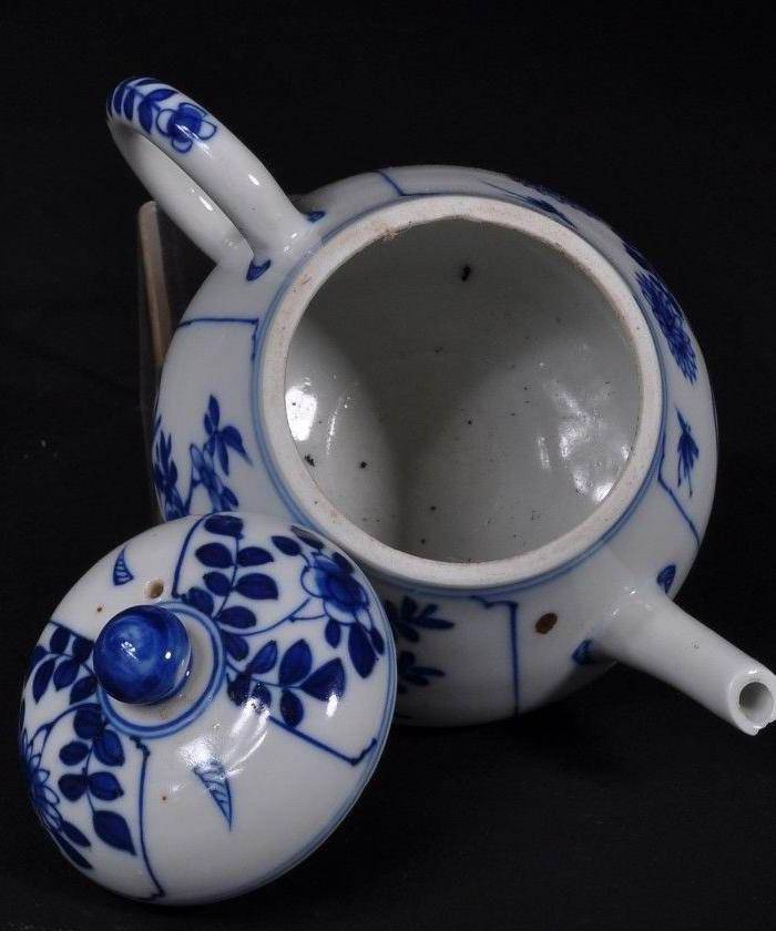康熙青花花卉壶图5