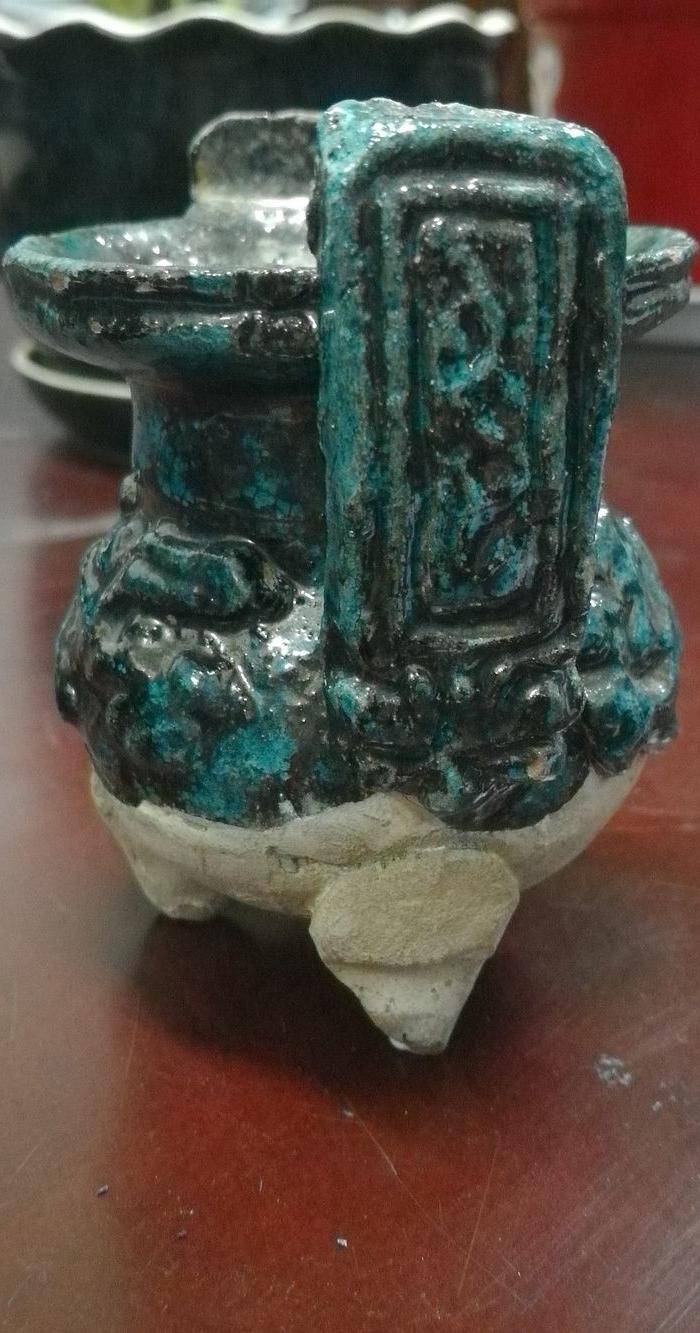 金牌 元代孔雀蓝釉龙纹香炉图2