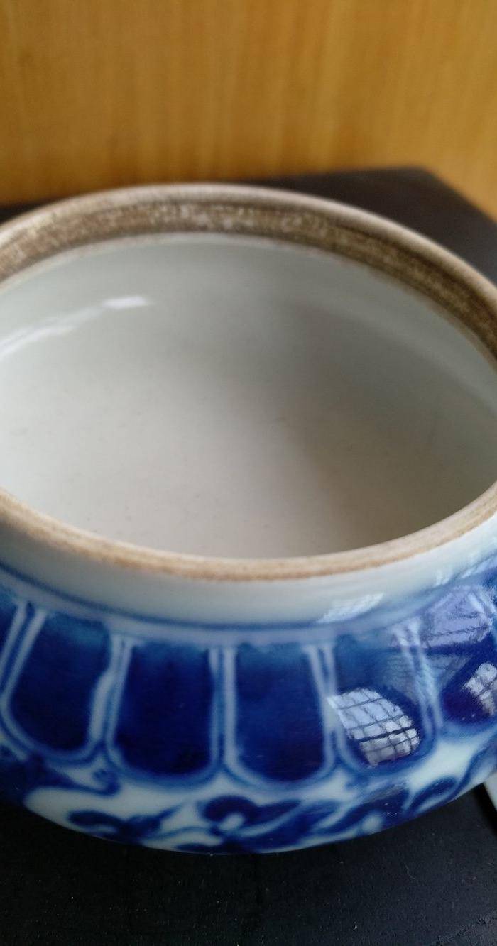清代青花带盖水呈,高:4Cm,口径5.8Cm。精美文房佳器。图3