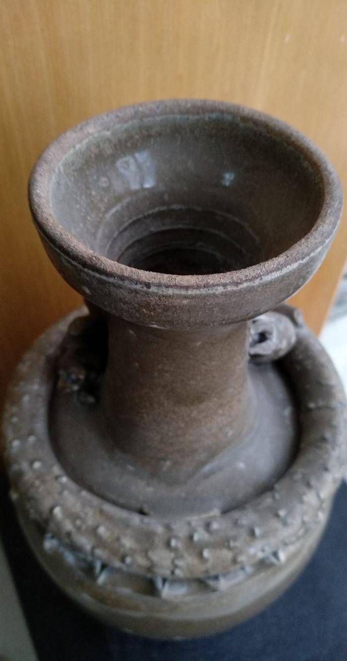 宋龙泉窑系盘龙瓶。高23Cm。图5