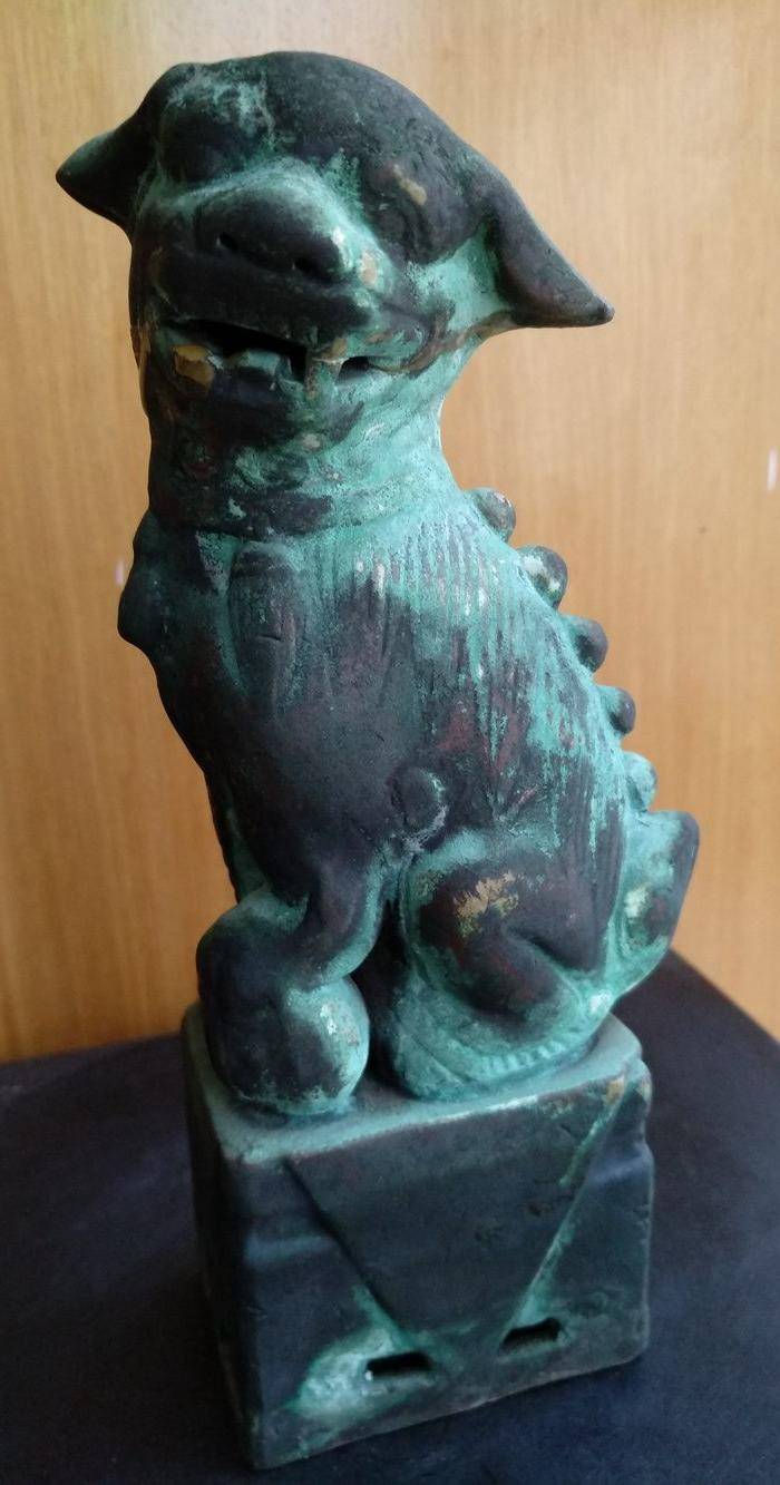 清早瓷胎铜釉仿生坐狮,高:16.8Cm图2