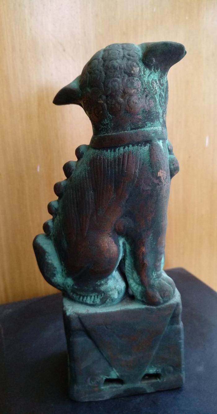 清早瓷胎铜釉仿生坐狮,高:16.8Cm图3
