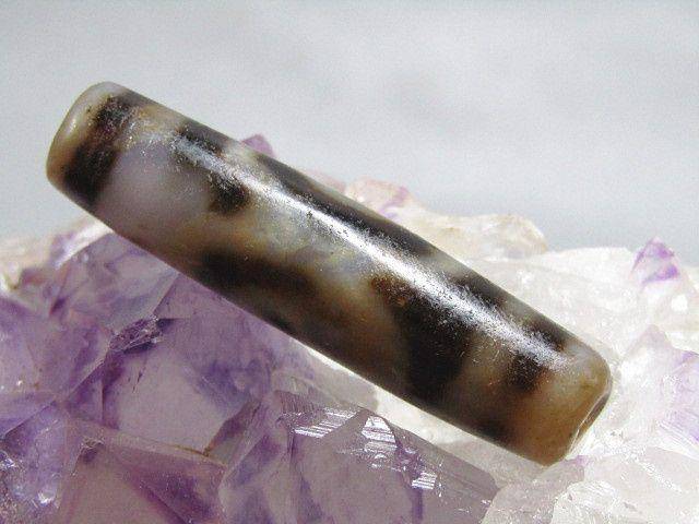 清藏传 玛瑙 两眼天珠 带朱砂沁 包浆老道图6