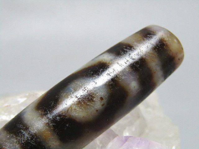 清藏传 玛瑙 两眼天珠 带朱砂沁 包浆老道图9