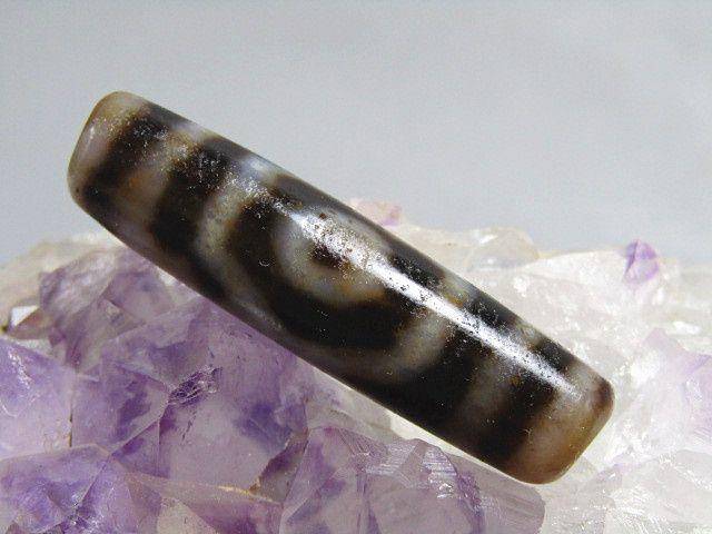 清藏传 玛瑙 两眼天珠 带朱砂沁 包浆老道图10