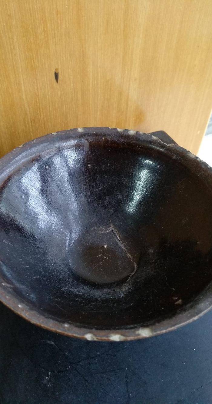 宋建窑小底足兔盏。口径11Cm,高4.3Cm。口沿一周有小崩缺图2