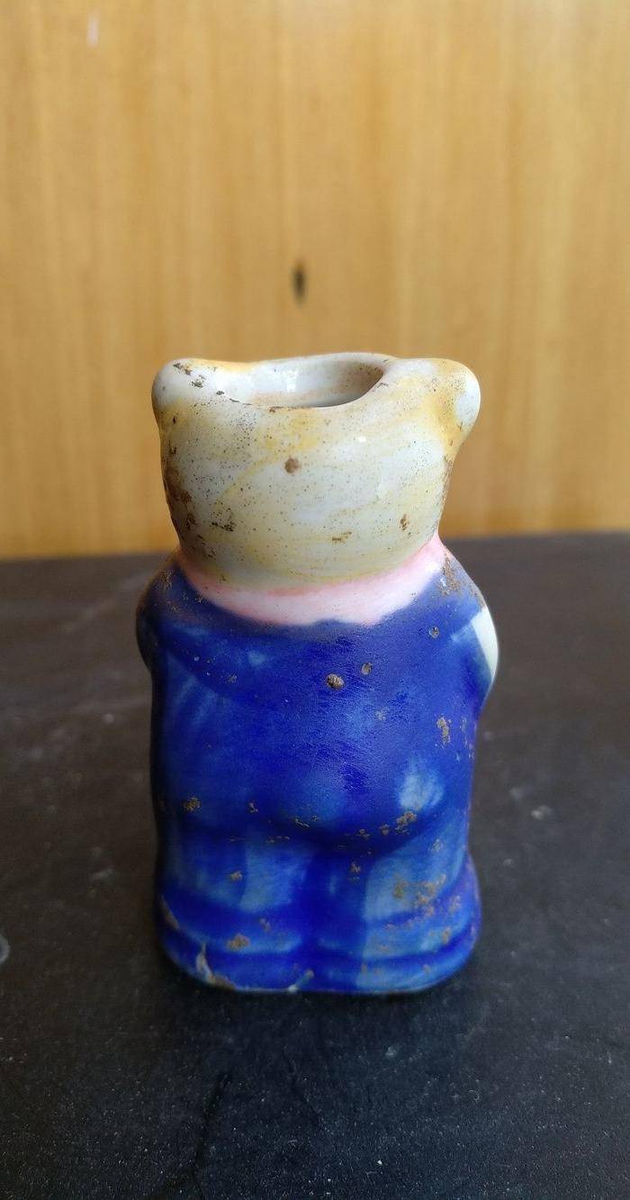 清,彩釉熊型烛台高:5Cm。图3