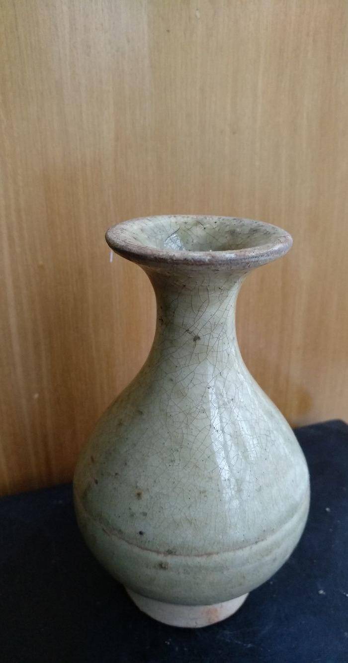 元,青黄釉玉壶春瓶高12.5Cm,口径4,3Cm。图2