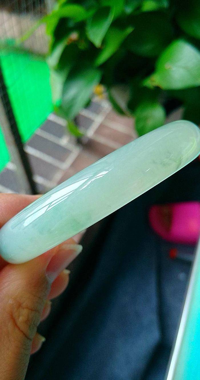 冰种满绿宽边手镯图6