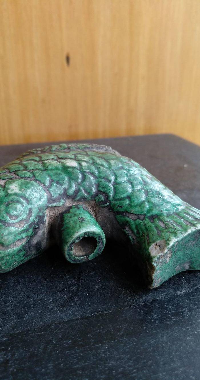 清,绿釉鱼型水滴,宽:7.5高:5Cm。文房佳器。图3