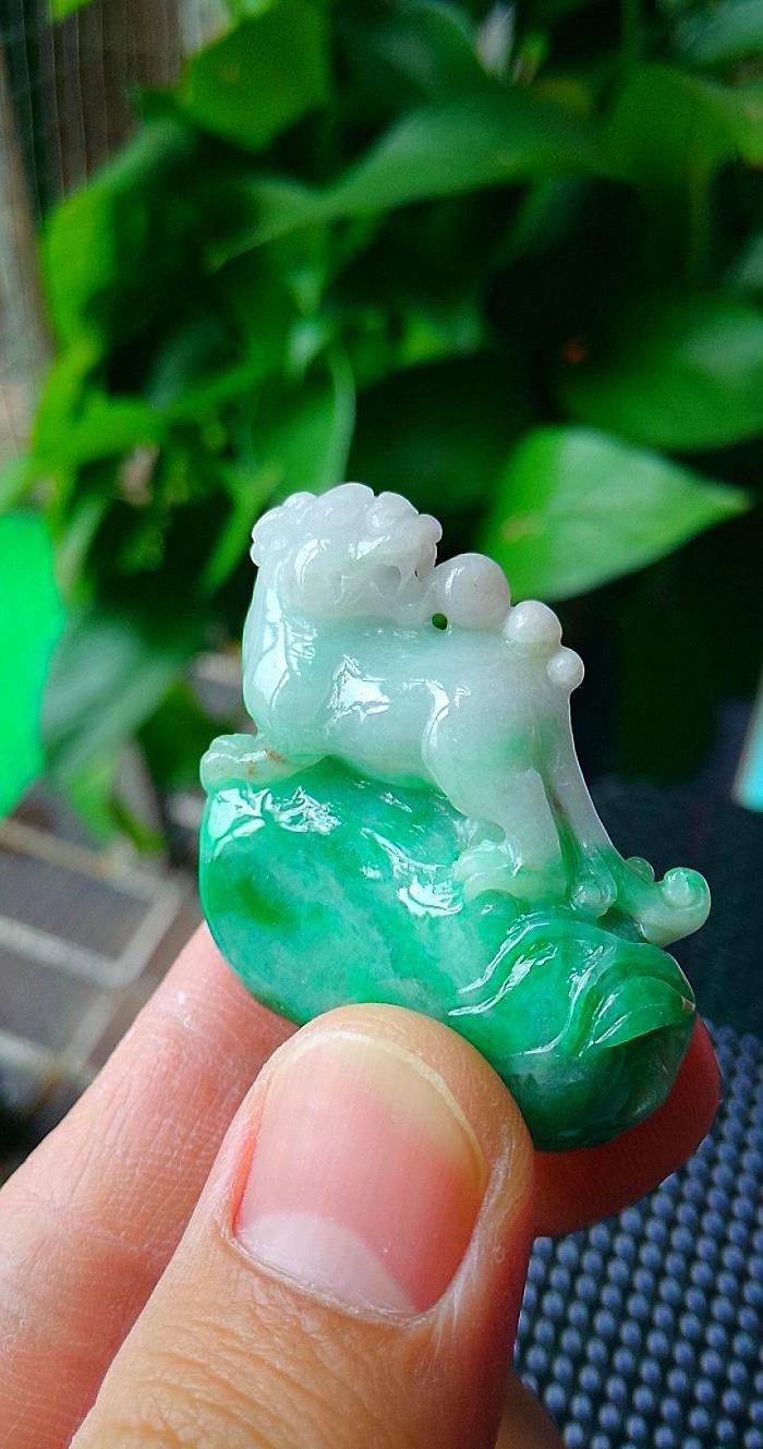 冰润带阳绿貔貅吊坠图6