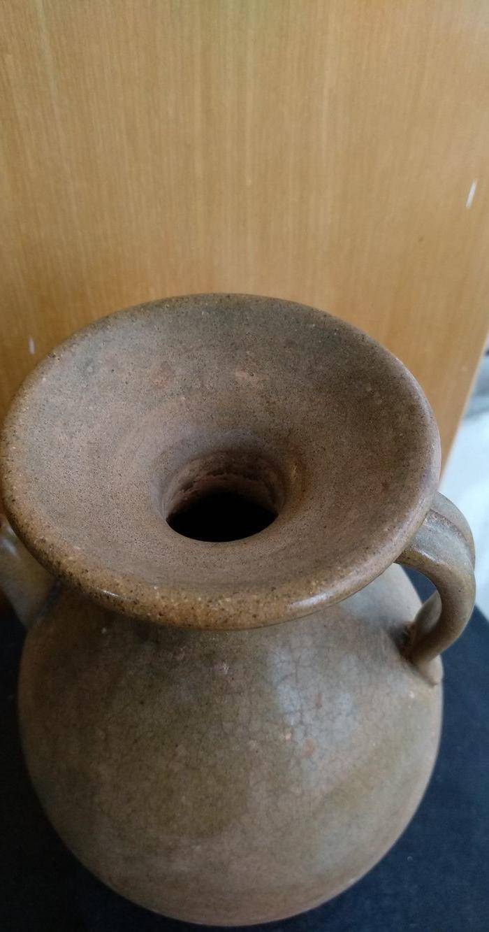 唐,浙江窑口盘口注子,全品相。高14.5Cm,盘口径6.9Cm。图5