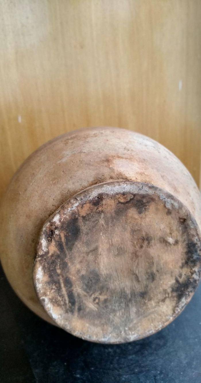 唐,浙江窑口盘口注子,全品相。高14.5Cm,盘口径6.9Cm。图6