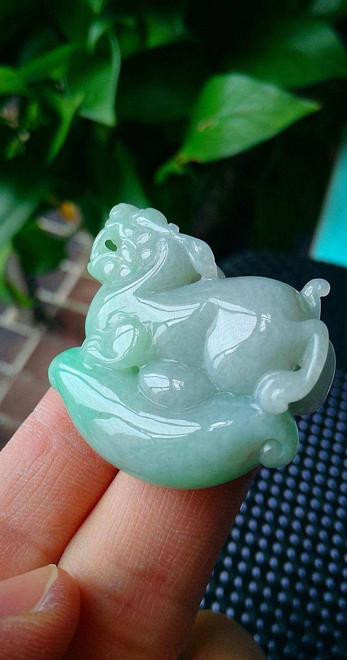 冰润满绿貔貅吊坠图5