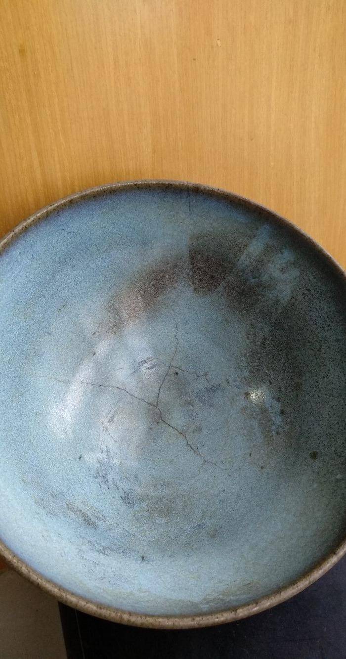 宋 元钧窑碗。口径17.5Cm,高85Cm。图5