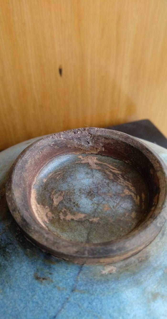 宋 元钧窑碗。口径17.5Cm,高85Cm。图8