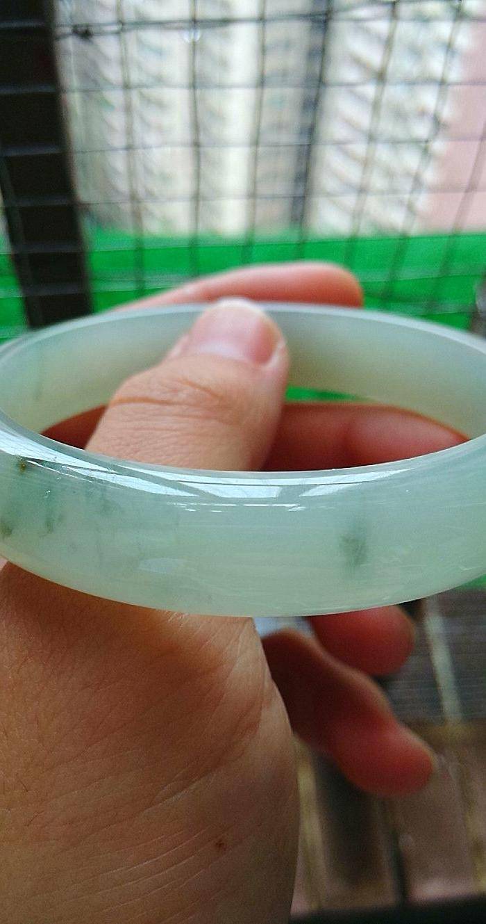 冰润飘绿宽边手镯图6