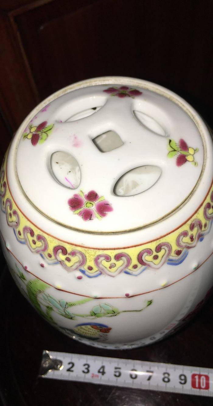 新粉彩鼓罐图2