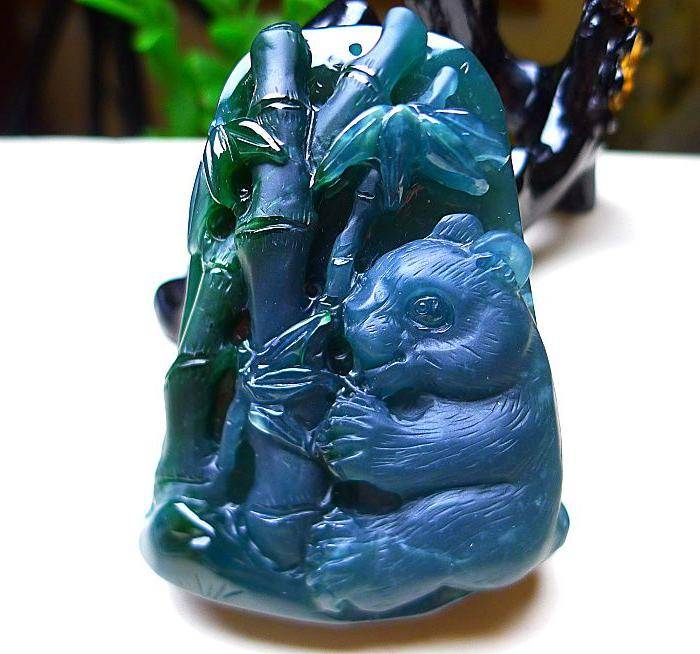 天然A货翡翠老坑水润蓝水国宝熊猫胸有成竹图5