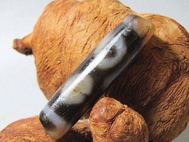 藏传玛瑙 三眼天珠 风化清晰图2