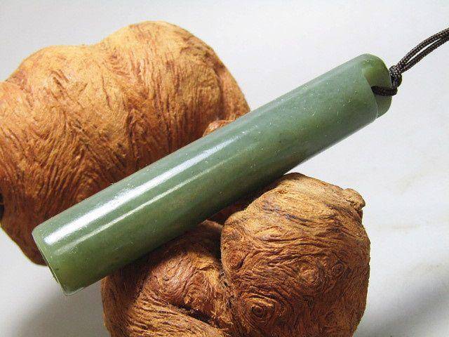 晚清和田玉 翎管 包浆熟厚 风化清晰图6