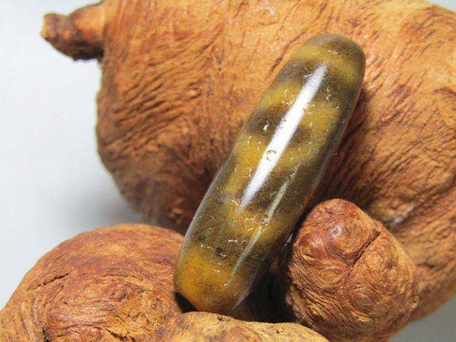 清藏传玛瑙 莲花天珠 已土沁 风化清晰 包浆熟润图4