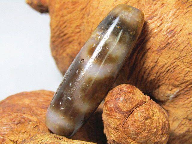 清藏传玛瑙 莲花天珠 已土沁 风化清晰 包浆熟润图7