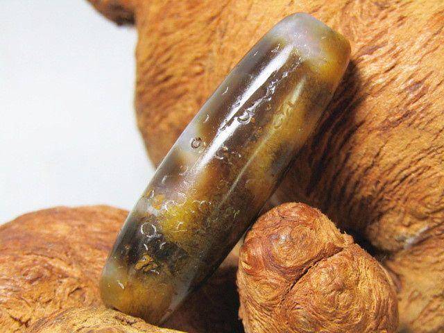 清藏传玛瑙 莲花天珠 已土沁 风化清晰 包浆熟润图8