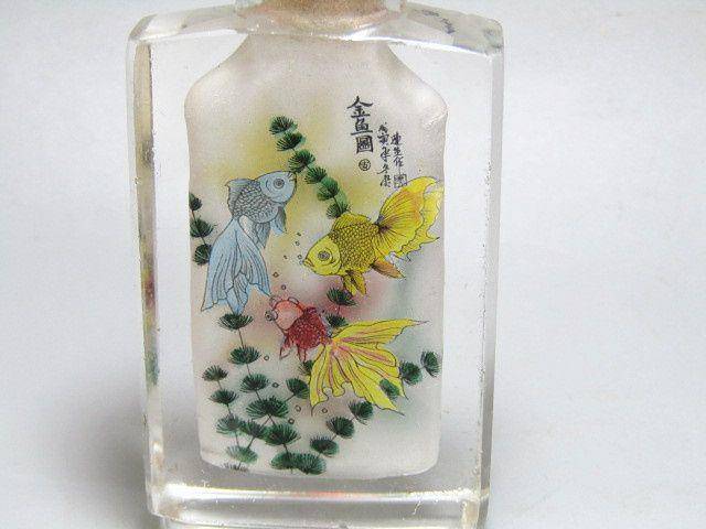 清带款手绘 金鱼图 琉璃 鼻烟壶 包浆老厚图4