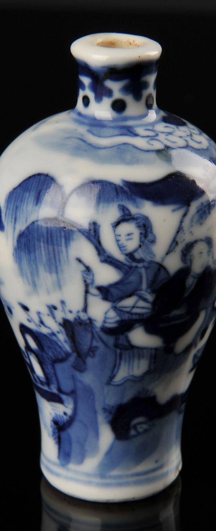 欧美回流 清代 青花人物故事纹鼻烟壶图7